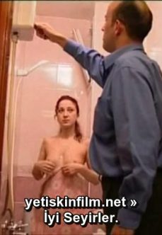 Hizmetçi İle Koltukta Sex Türk Erotik